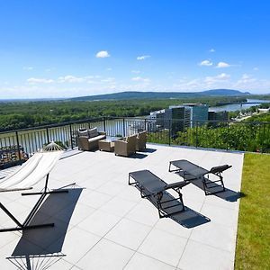 River View Residence Hotel